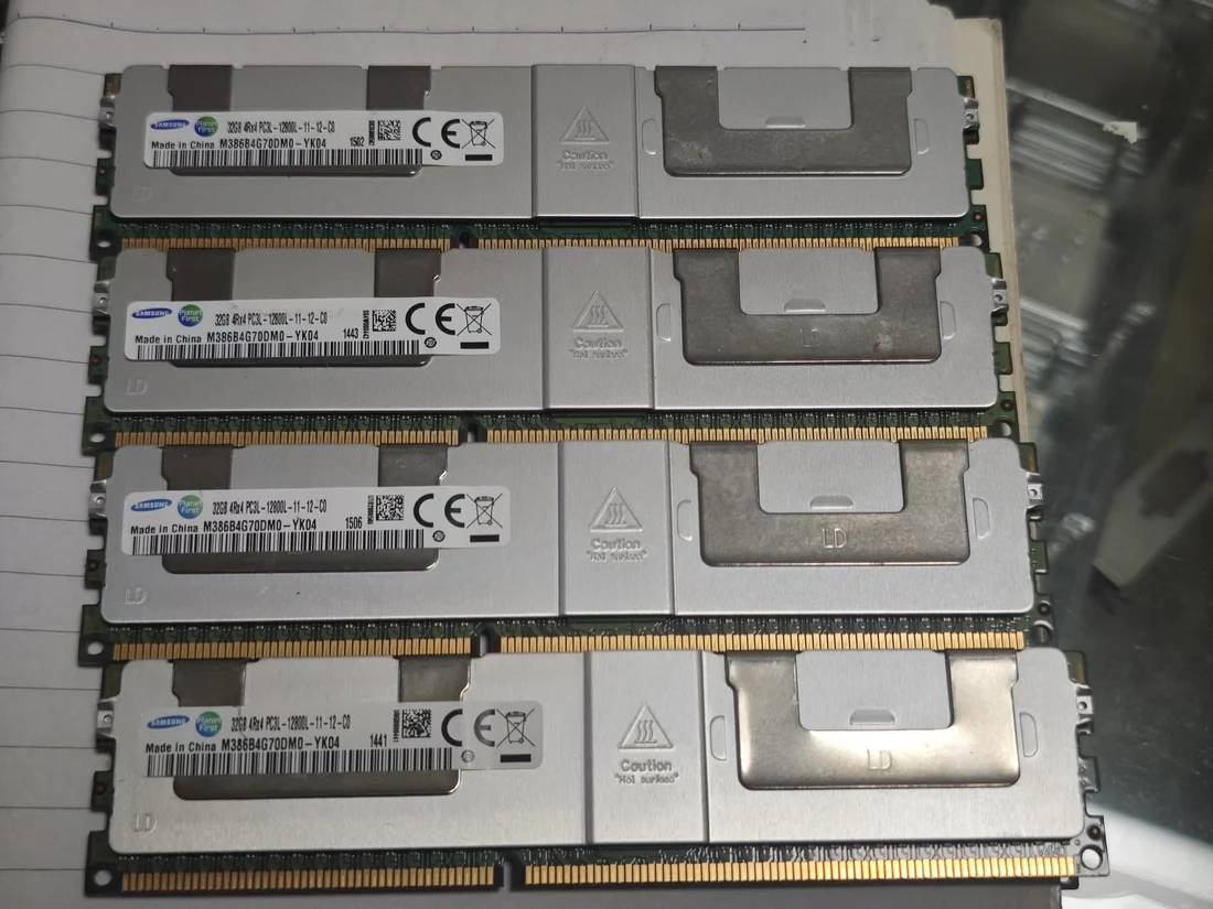 M386B4G70DM0-YK04 — product reference photo 1