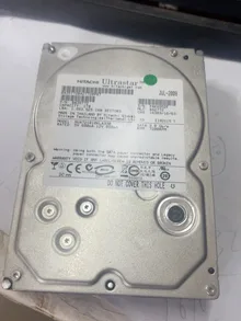 HUA721010KLA330 — product reference photo 3
