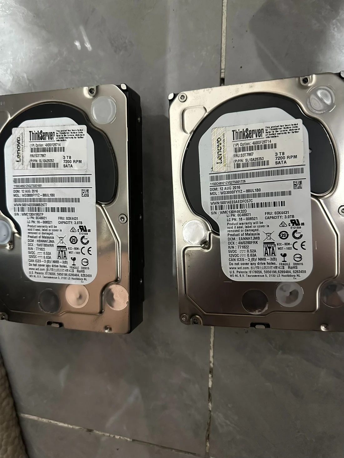 WD3000FYYZ — product reference photo 1