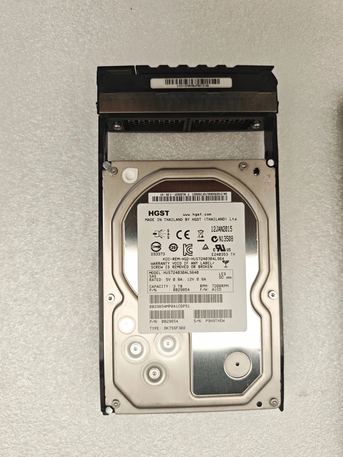HUS724030ALS640 — product reference photo 1