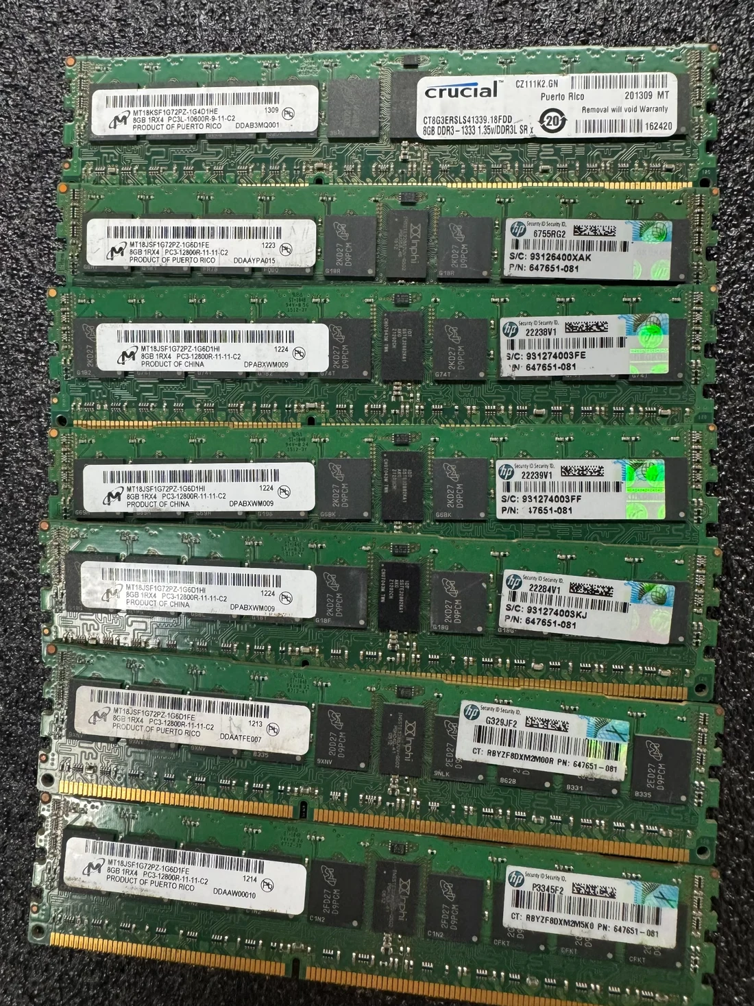 MT18JSF1G72PZ-1G6D1HI — reference photo including other products 1