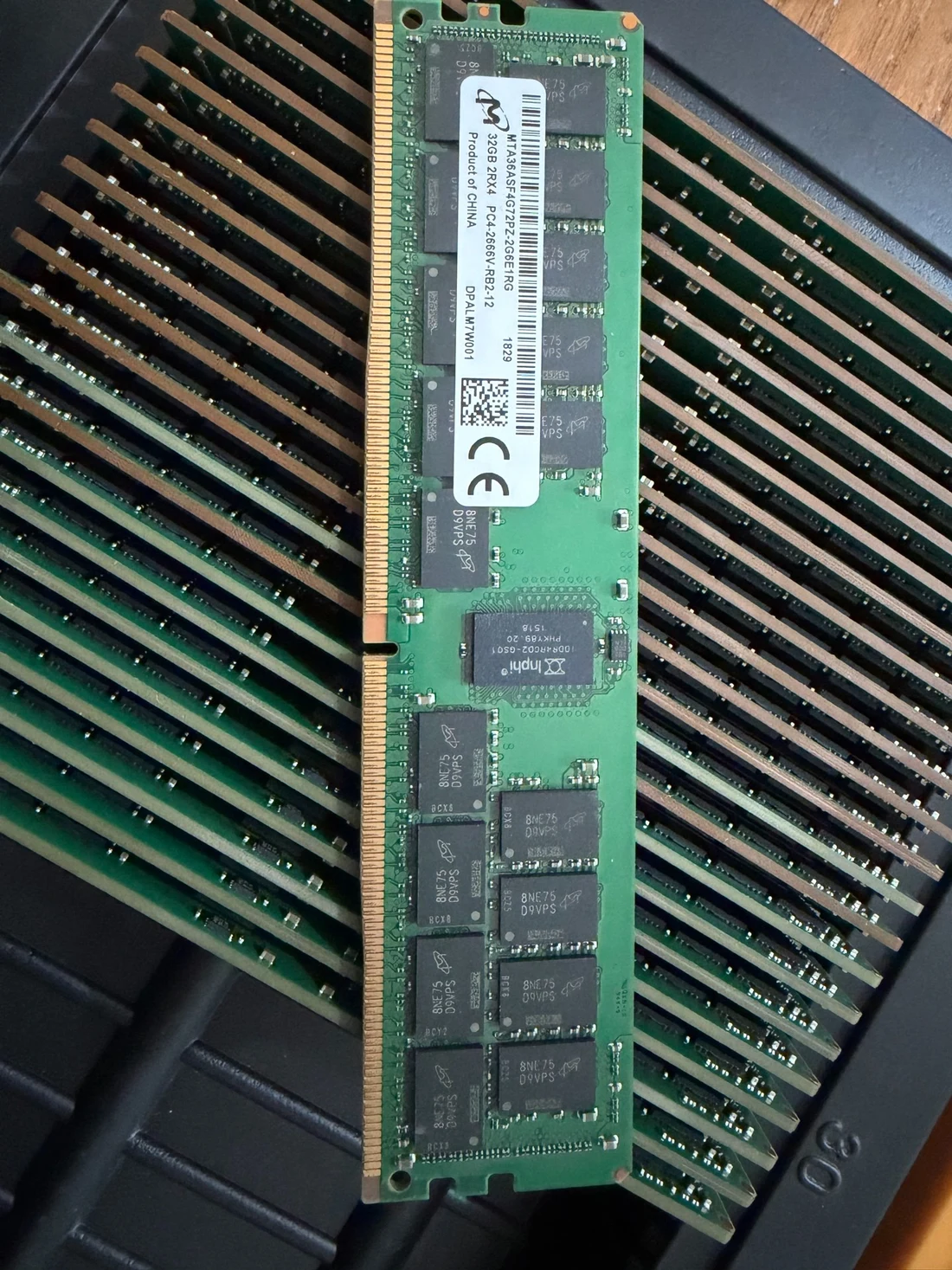 MTA36ASF4G72PZ-2G6E1RG — product reference photo 1