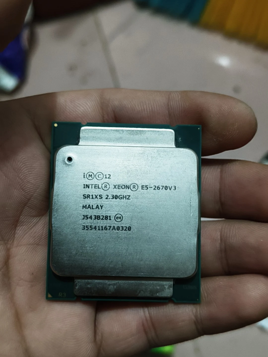 Intel Xeon E5-2670 v3 — product reference photo 1