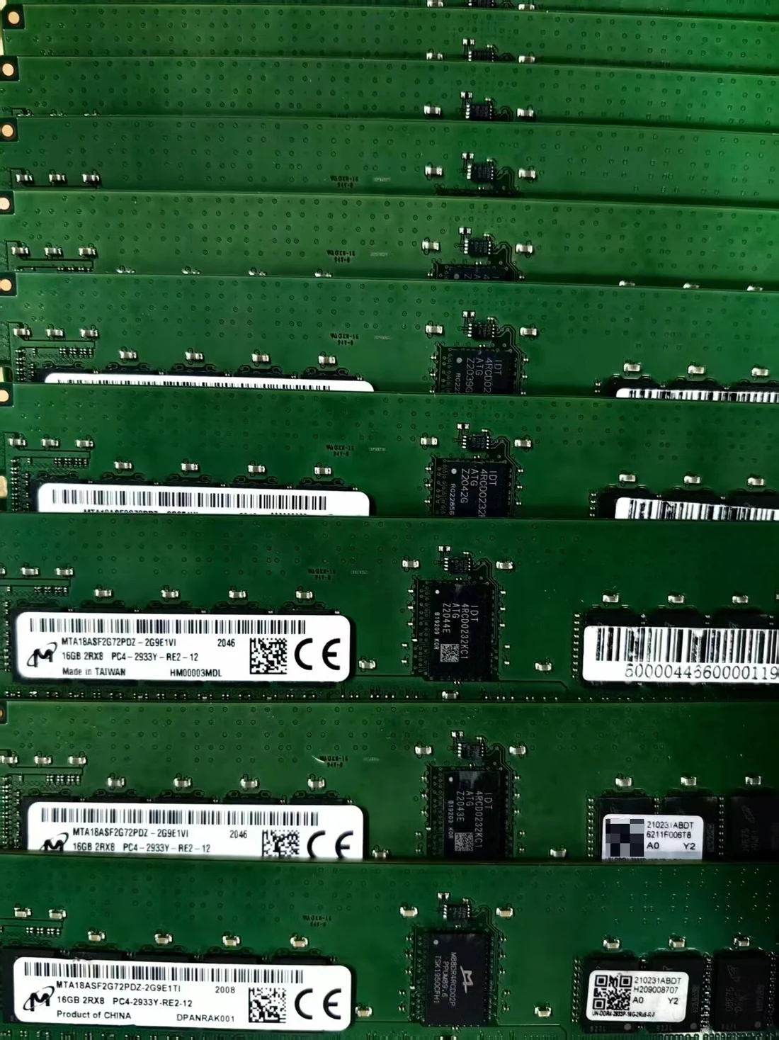 MTA18ASF2G72PDZ-2G9E1TI — reference photo including other products 1