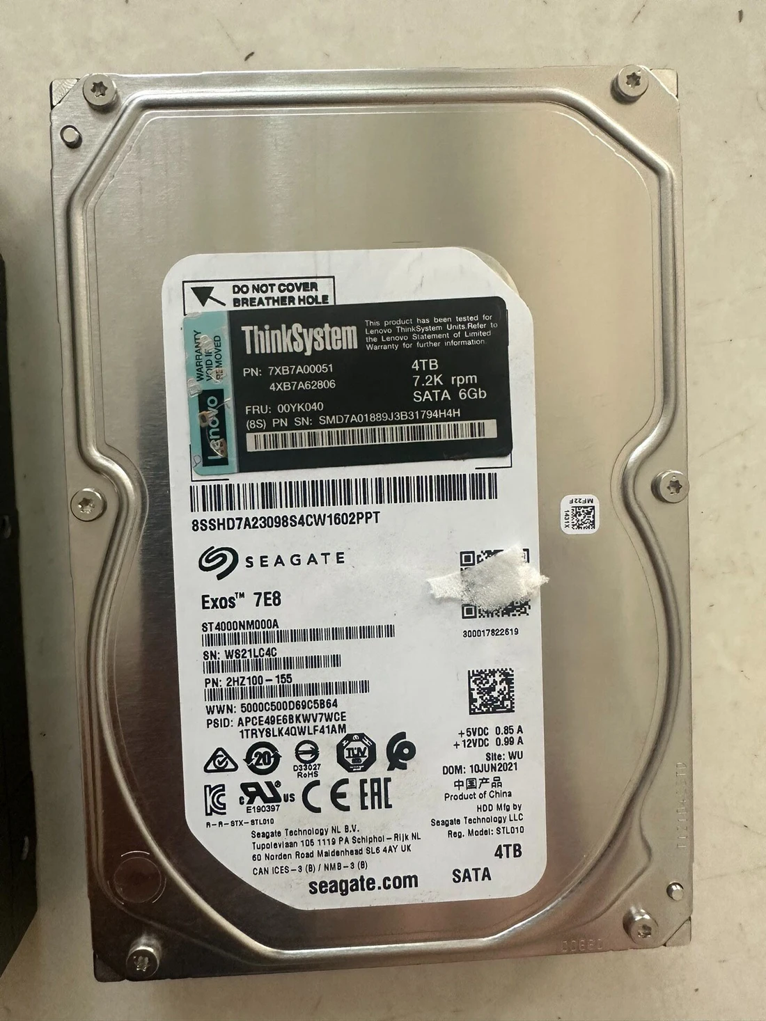 ST4000NM000A — product reference photo 1