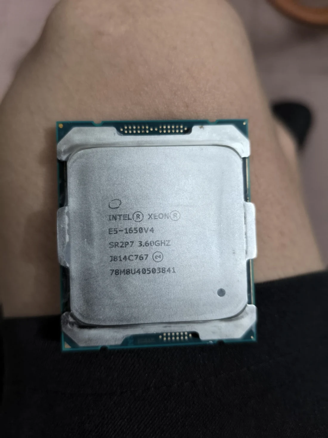 Intel Xeon E5-1650 v4 — product reference photo 1