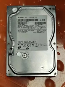 HDS721050CLA362 — product reference photo 1