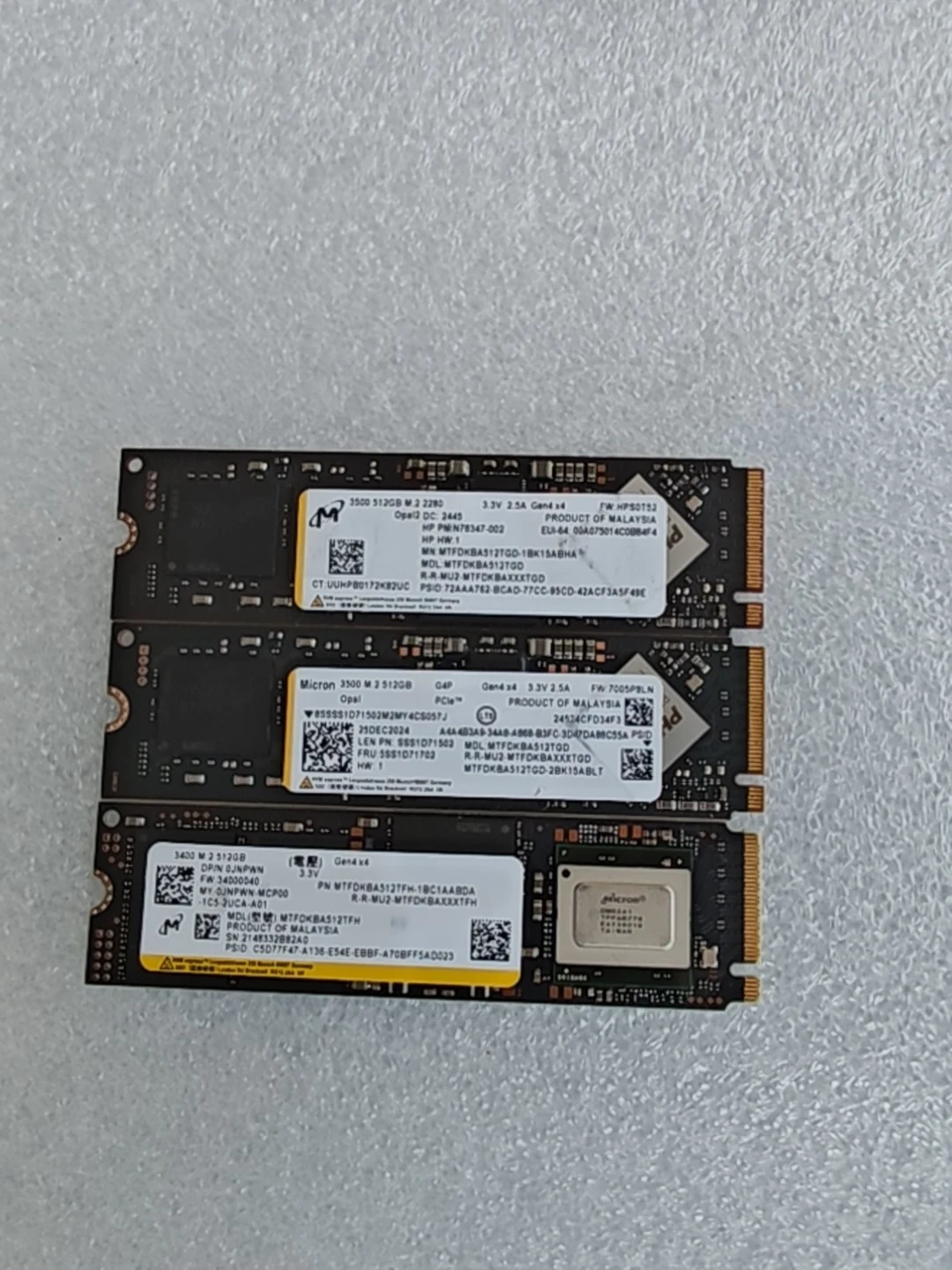 MTFDKBA512TGD — reference photo including other products 1