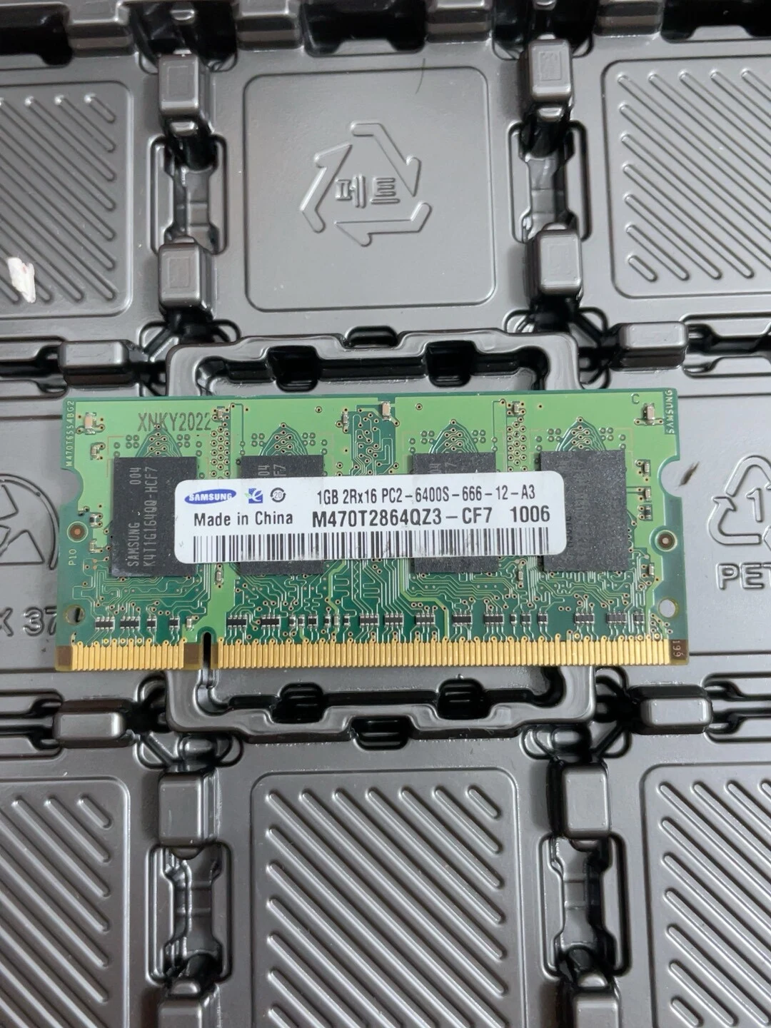 M470T2864QZ3-CF7 — label reference photo 1