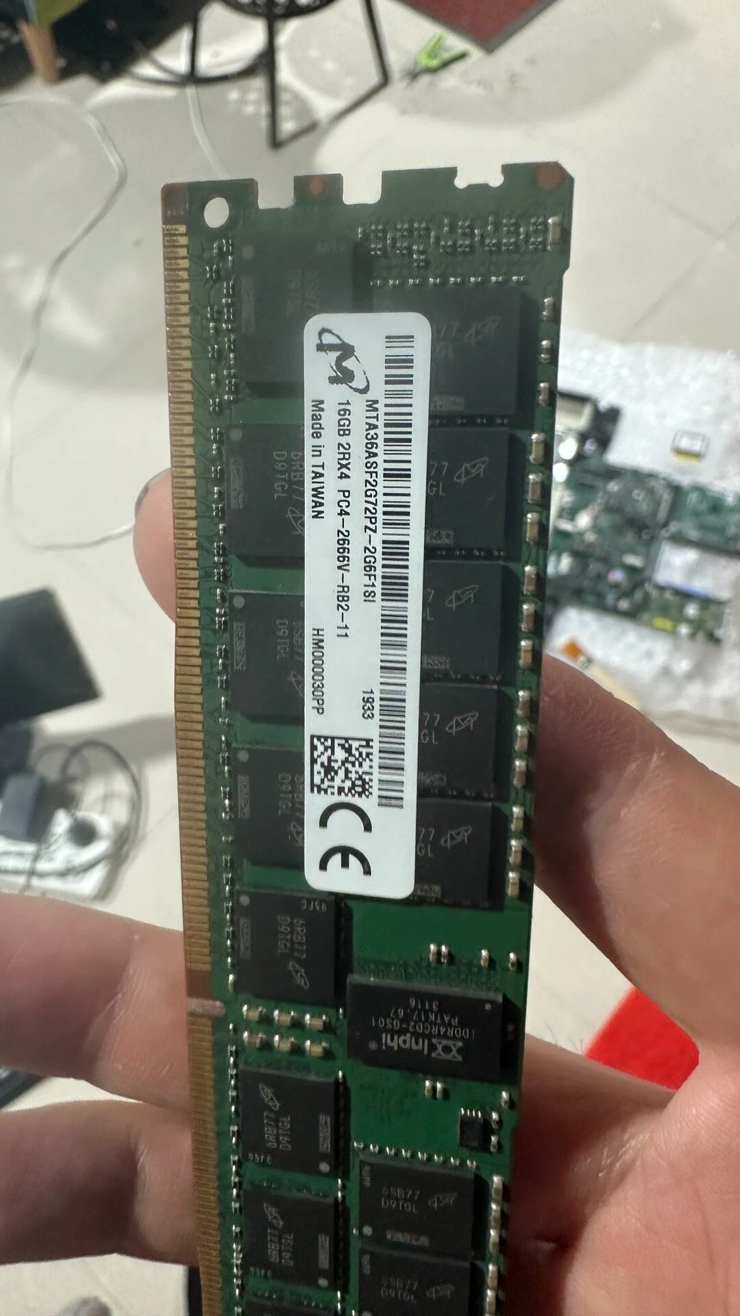 MTA36ASF2G72PZ-2G6F1SI — product reference photo 1