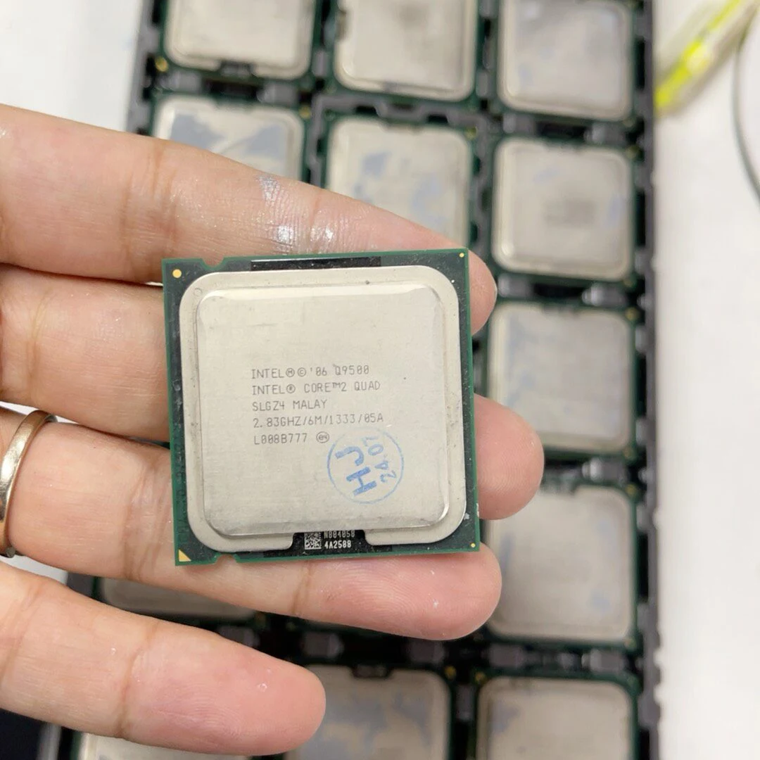 Intel Core 2 Quad Q9500 — product reference photo 1