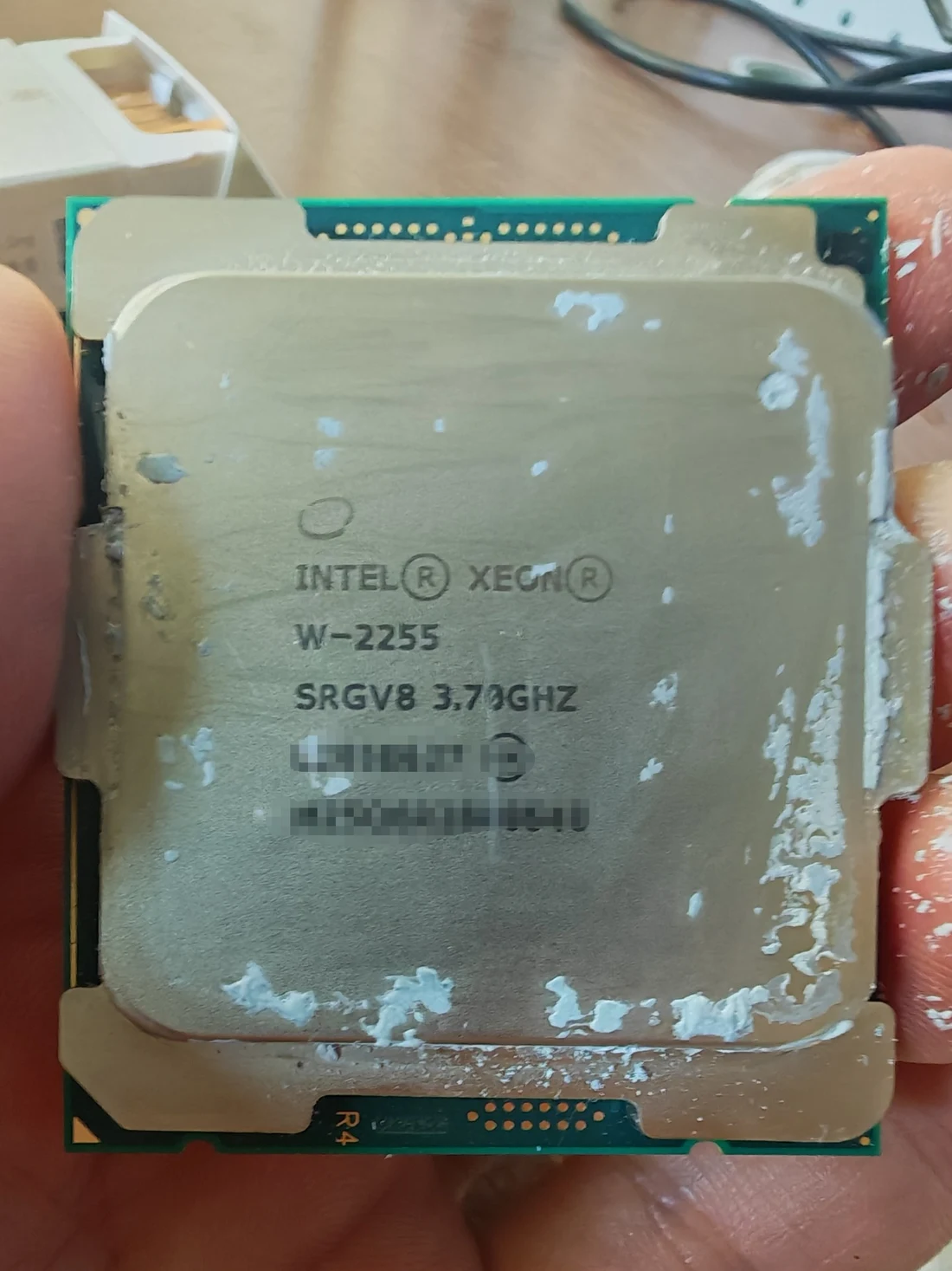 Intel Xeon W-2255 — product reference photo 1