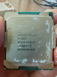 Intel Xeon W-2255 — product reference photo 1