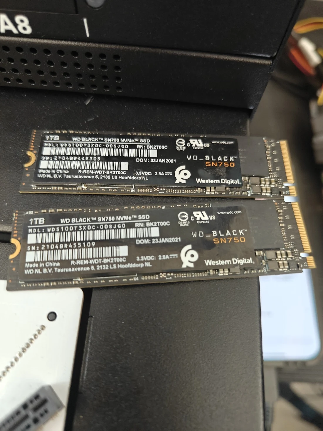 WDS100T3X0C-00SJG0 — product reference photo 1