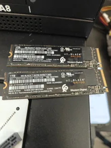 WDS100T3X0C-00SJG0 — product reference photo 1