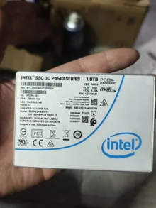 SSDPE2KX010T8 — product reference photo 2