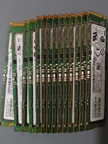 MZVLB512HBJQ — reference photo including other products 2