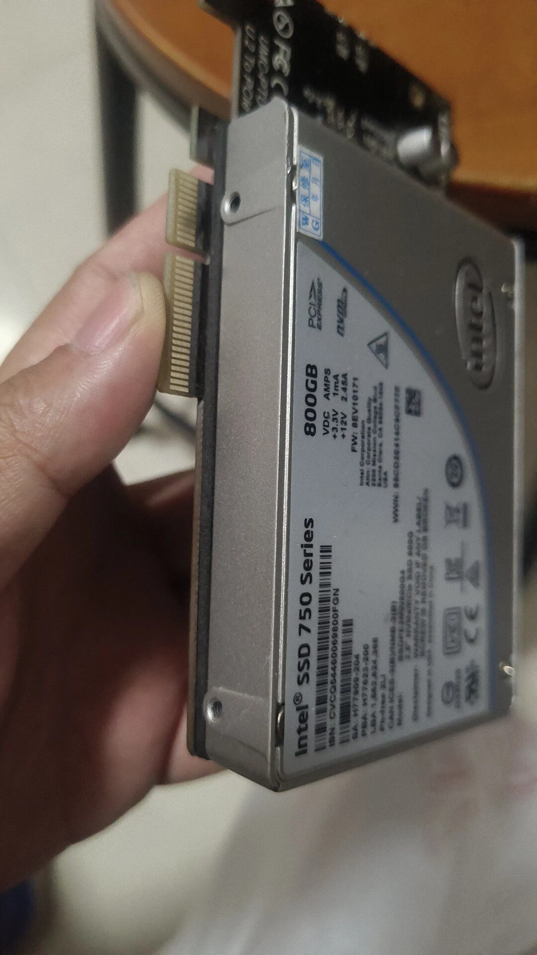 SSDPEDME800G4 — product reference photo 1