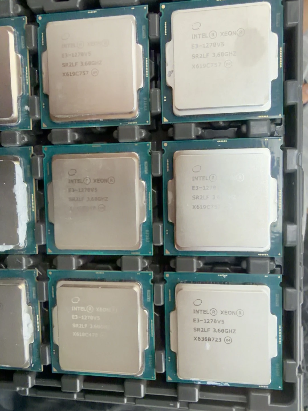 Intel Xeon E3-1270 v5 — product reference photo 1