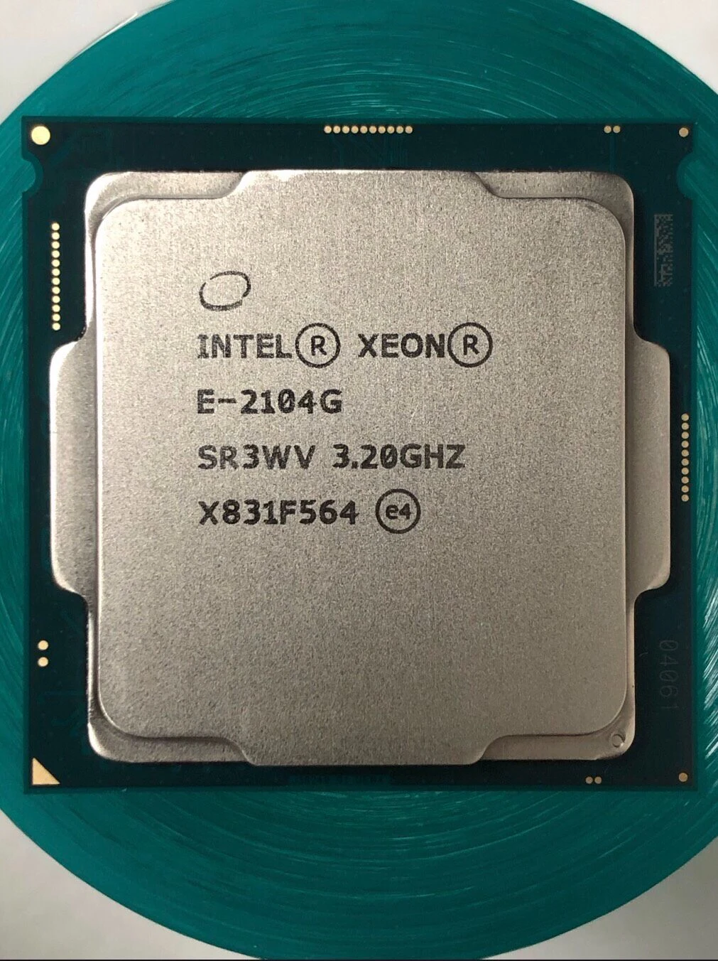 Intel Xeon E-2104G — product reference photo 1
