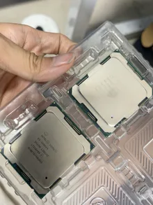 Intel Xeon E5-2698 v4 — product reference photo 2