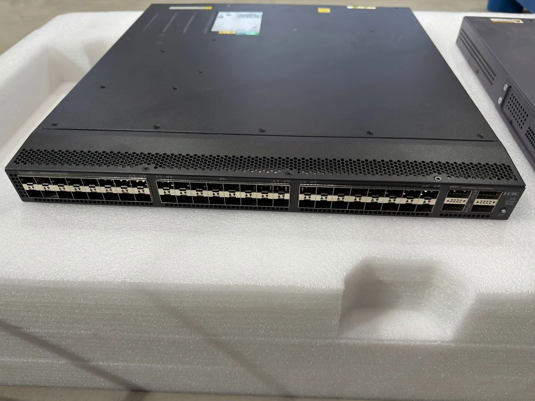 S6800-54QF — product reference photo 1