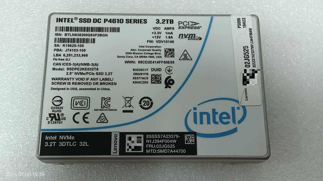 SSDPE2KE032T8 — label reference photo 1