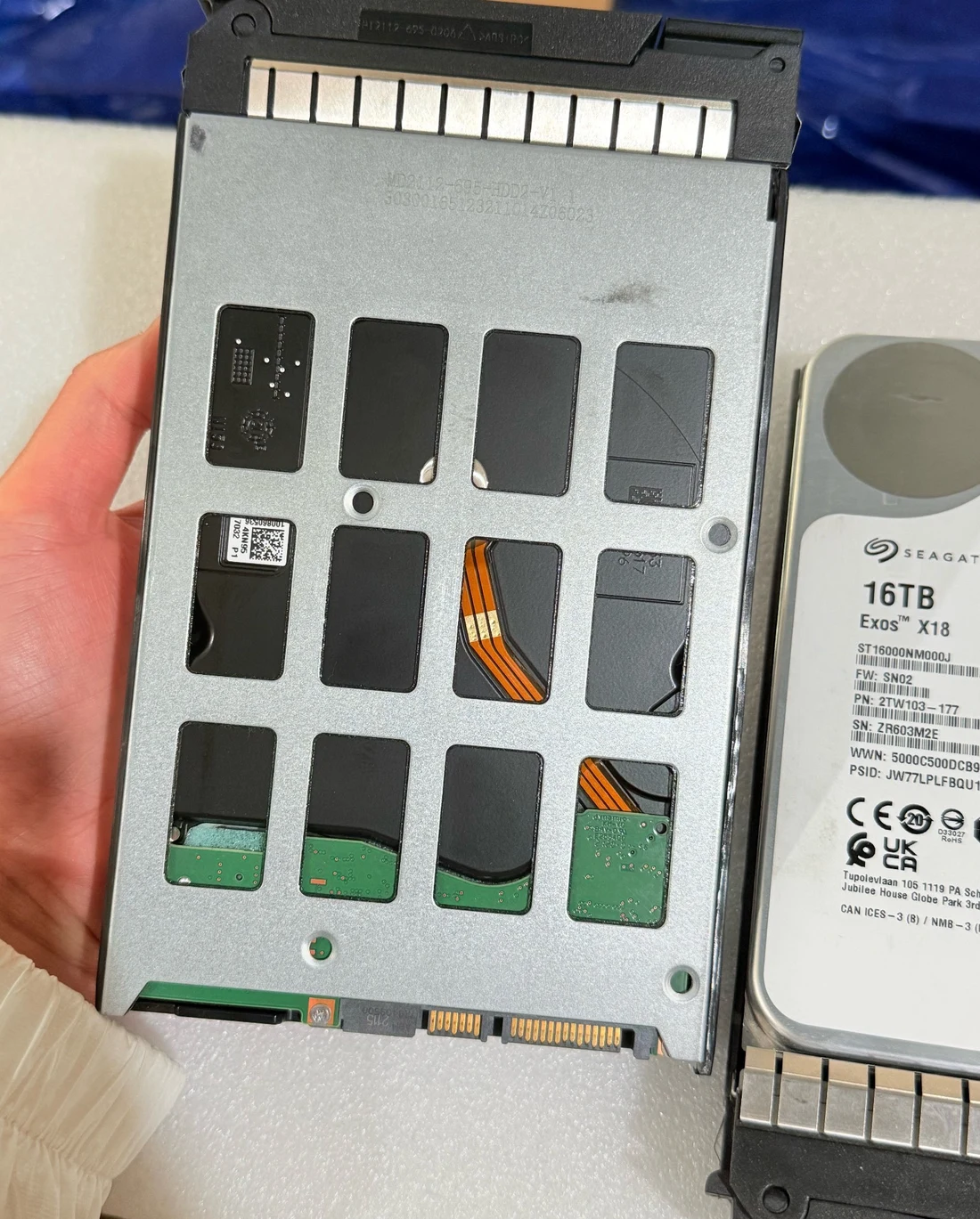 ST16000NM000J — product reference photo 1