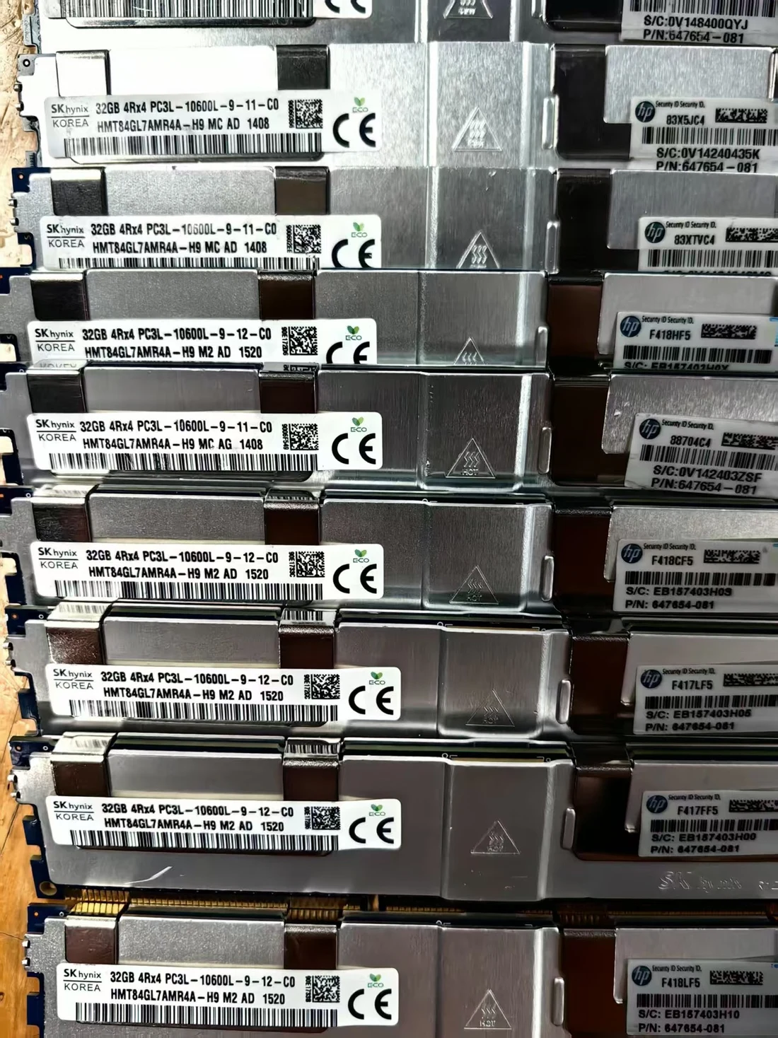 HMT84GL7AMR4A-H9 — product reference photo 1