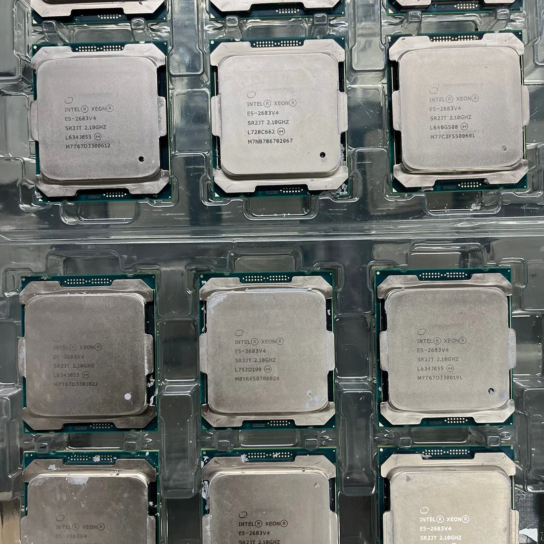 Intel Xeon E5-2683 v4 — product reference photo 1