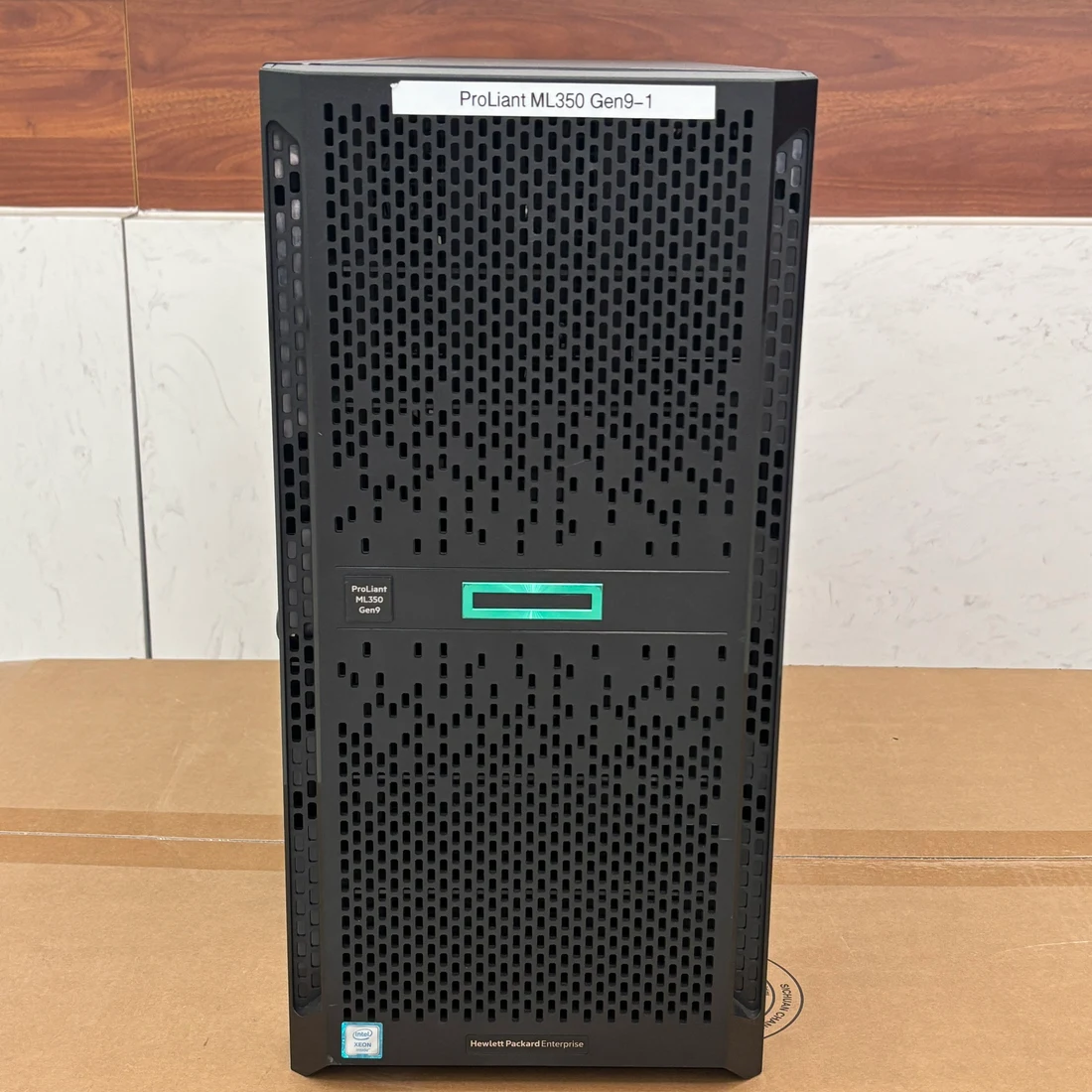 ProLiant ML350 Gen11 — label reference photo 1