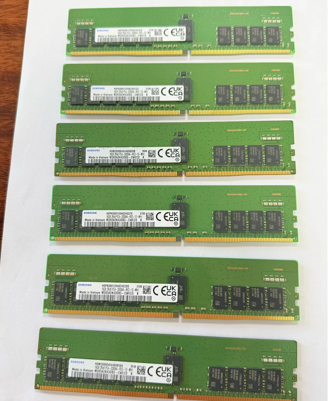 M393A2K43DB3-CWEC0 — product reference photo 1