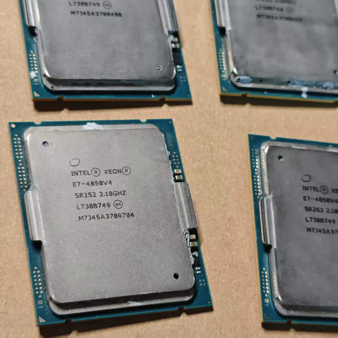 Intel Xeon E7-4850 v4 — product reference photo 1