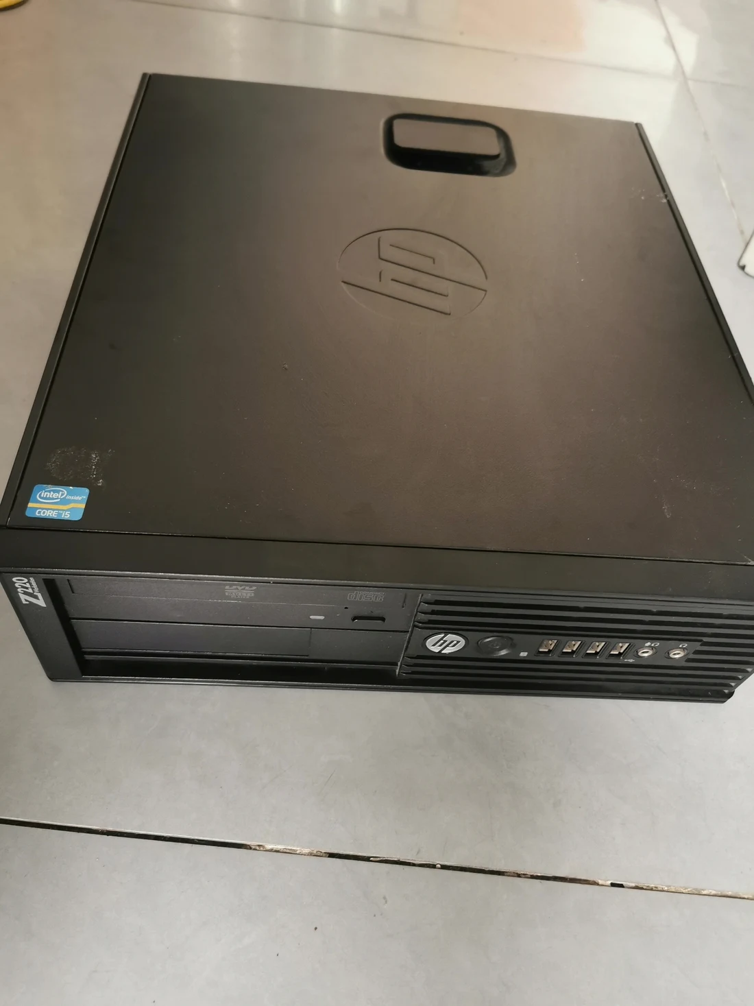 Z220 — product reference photo 1