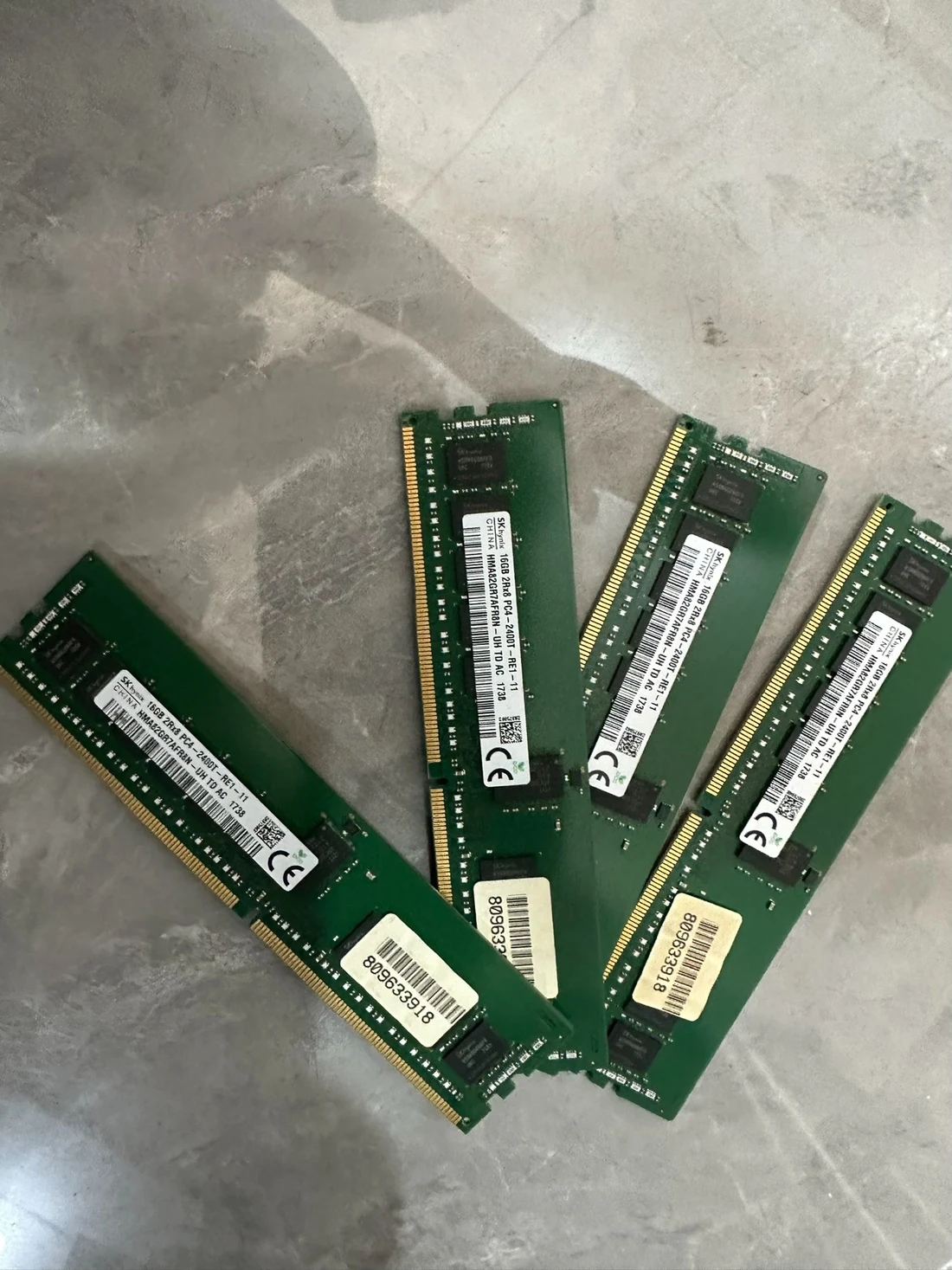 HMA82GR7AFR8N-UH — product reference photo 1