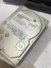 HUA721010KLA330 — product reference photo 5