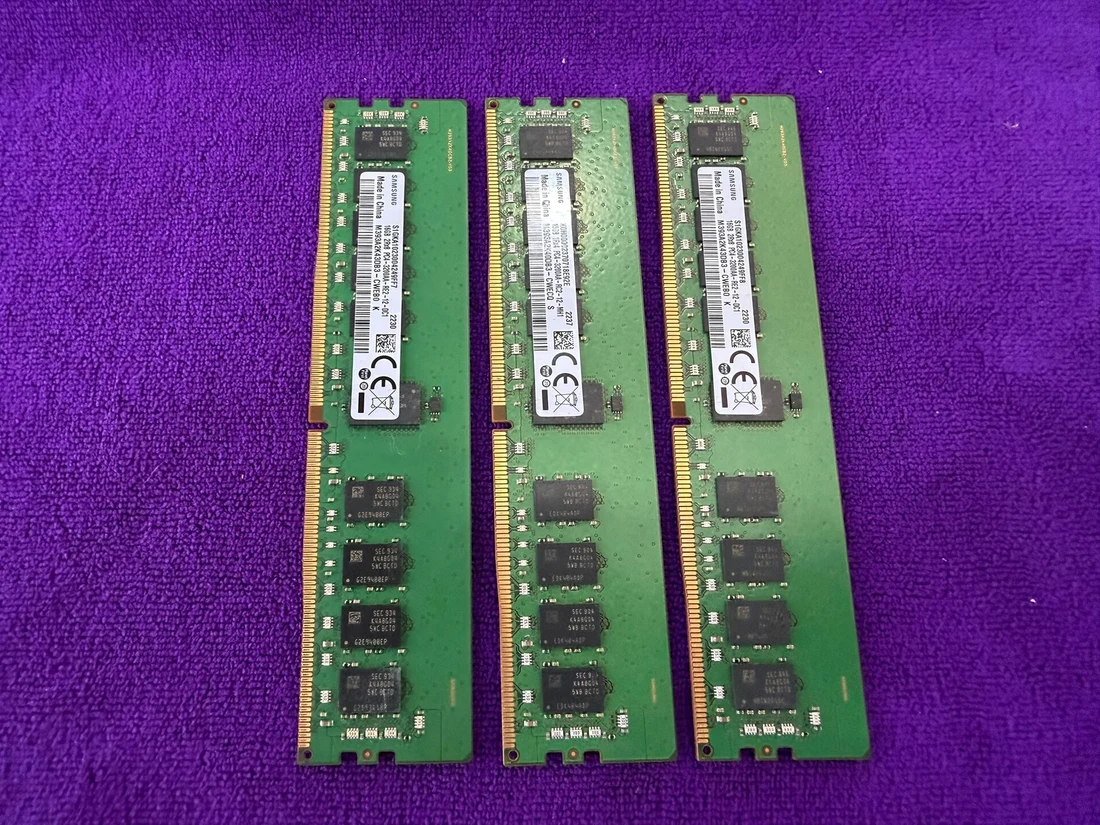 M393A2K430B3-CWEB0 — product reference photo 1