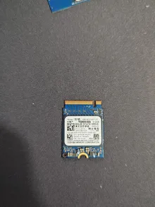 KBG40ZNS512G — label reference photo 2