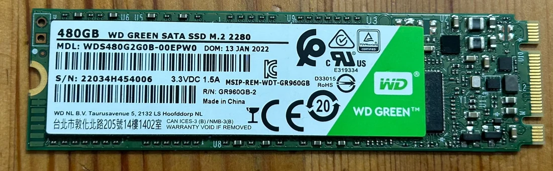 WDS480G2G0B — label reference photo 1