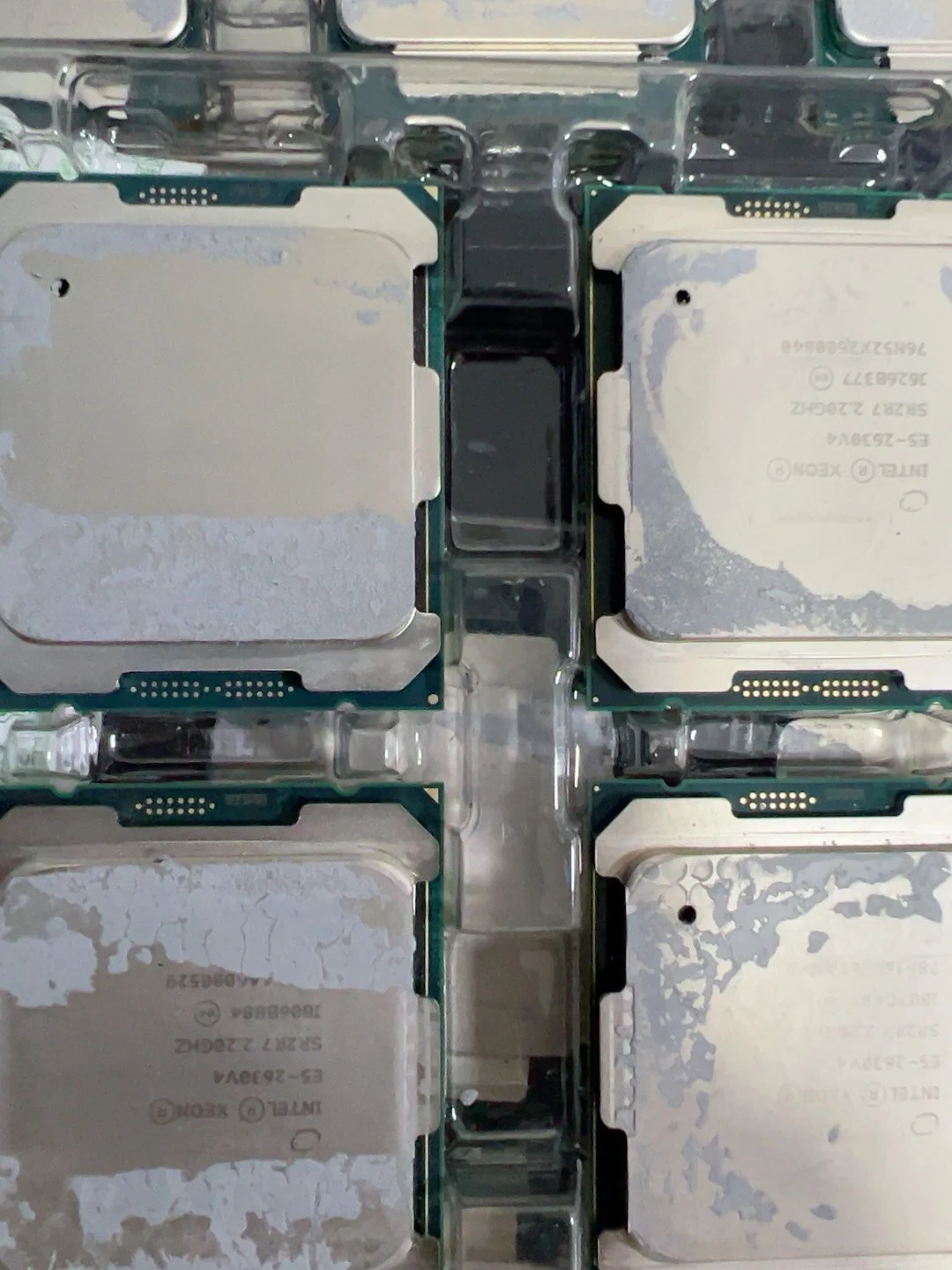 Intel Xeon E5-2630 v4 — product reference photo 1
