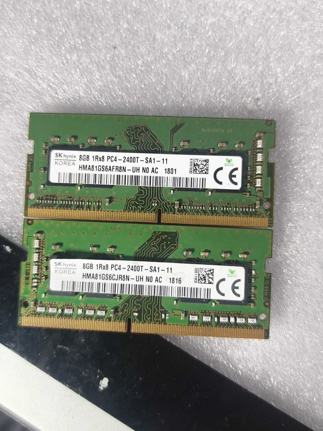 HMA81GS6AFR8N-UH — reference photo including other products 1