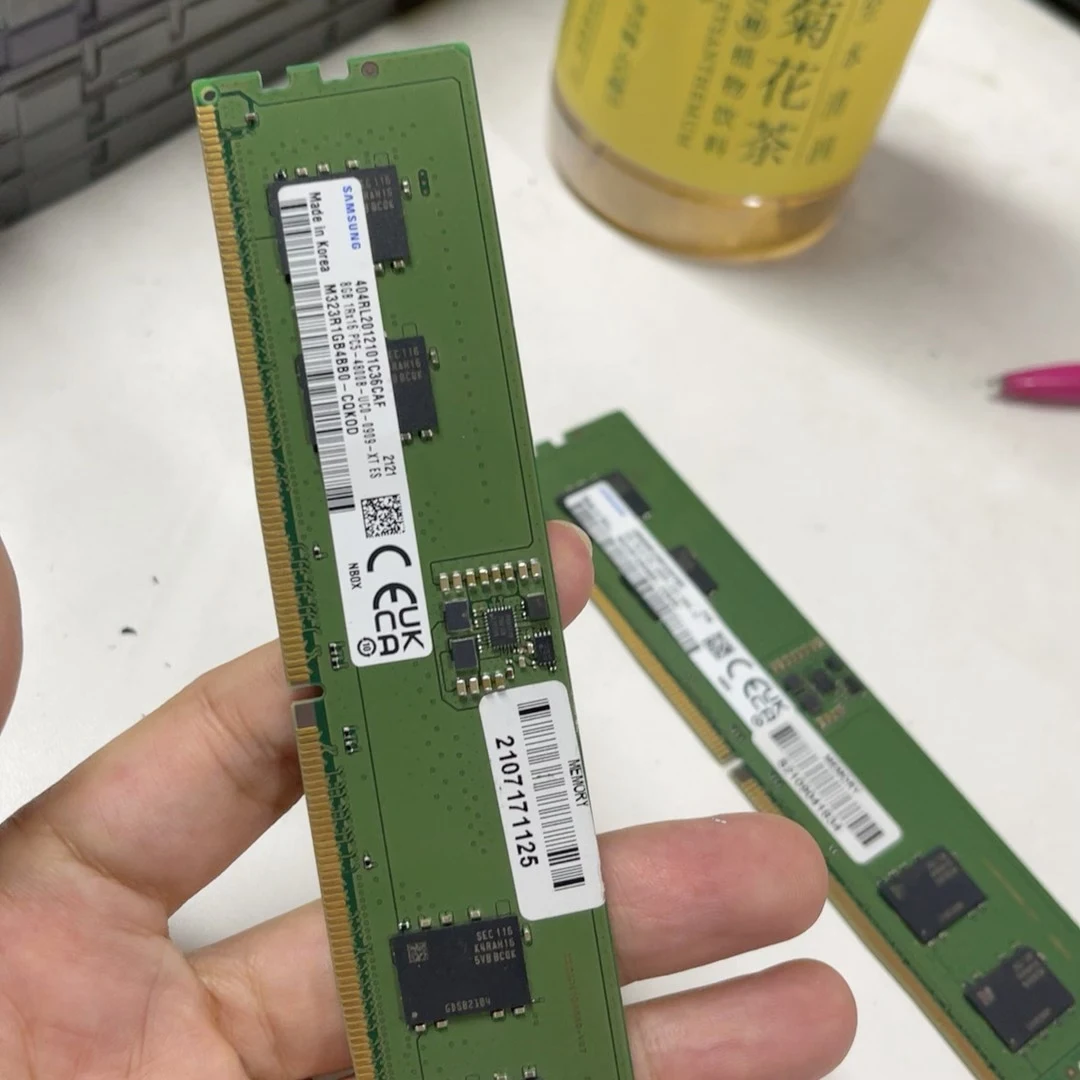 M323R1GB4BB0-CQK0D — product reference photo 1