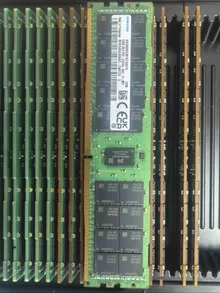 M393A8G40AB2-CWEC0 — product reference photo 1