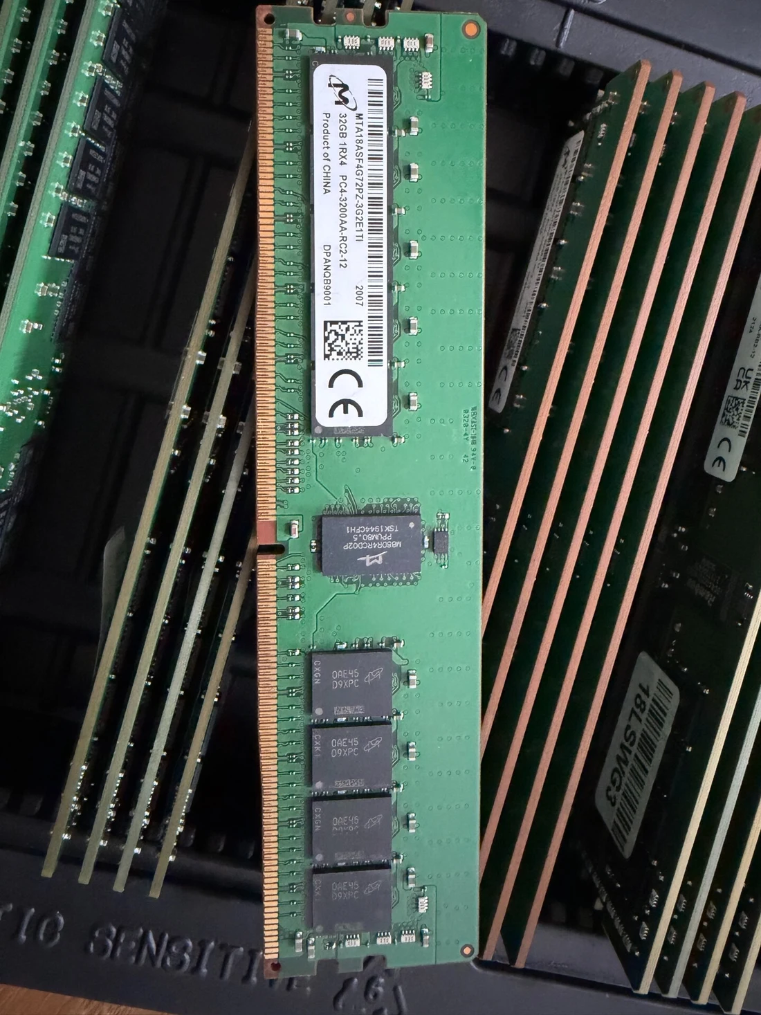 MTA18ASF4G72PZ-3G2E1TI — product reference photo 1