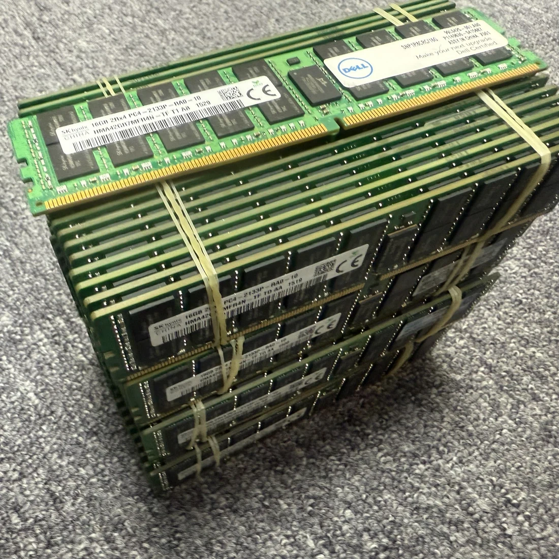HMA82GU7MFR4N-TF — product reference photo 1
