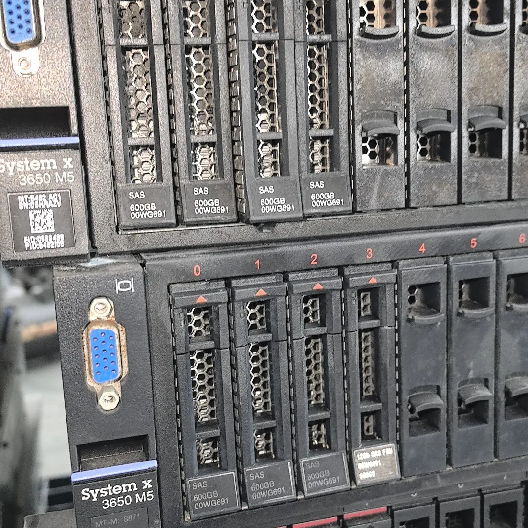 System x 3650 M5 — product reference photo 1