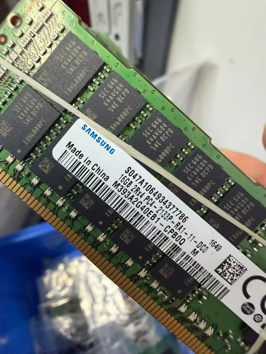M393A2G40EB1-CPB0Q — product reference photo 1