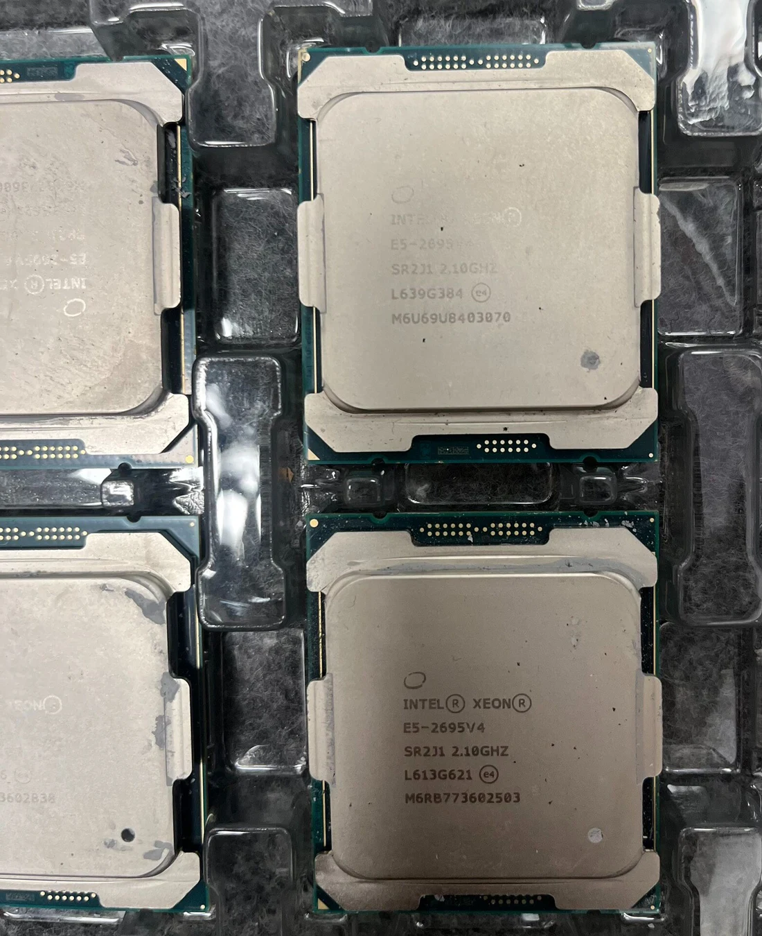 Intel Xeon E5-2695 v4 — product reference photo 1
