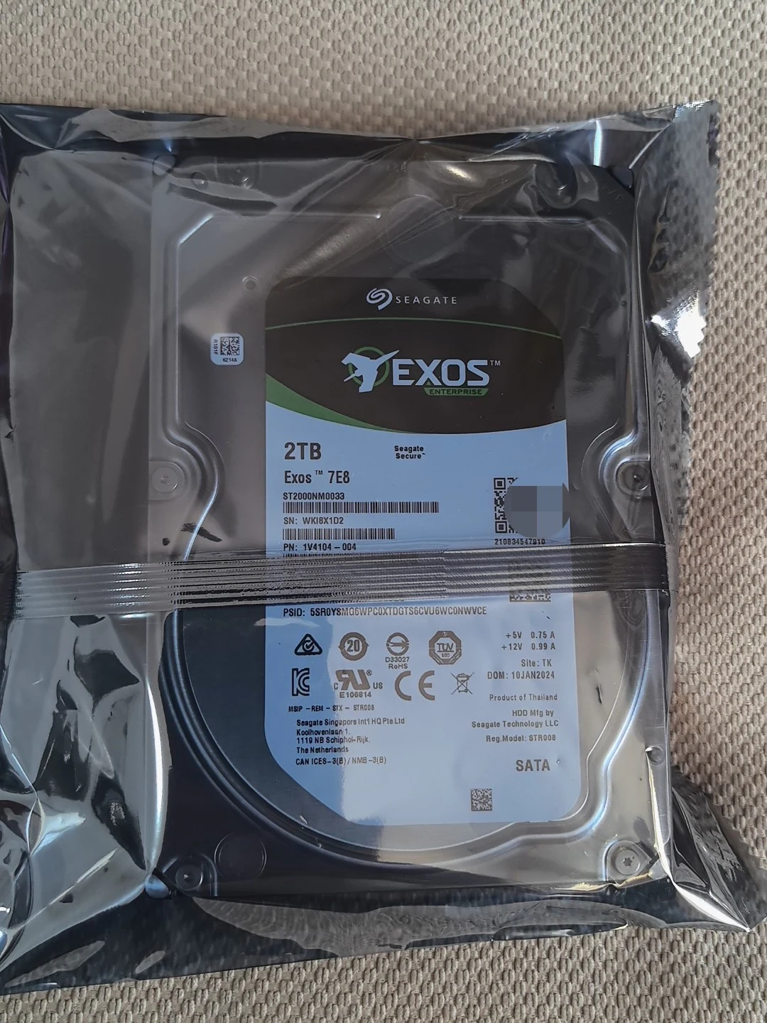 ST2000NM0033 — product reference photo 1