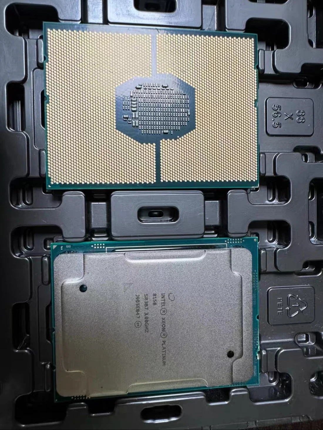 Intel Xeon Platinum 8158 — product reference photo 1